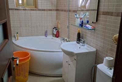 Apartament cu 2 camere decomandat, mobilat în Nerva Traian