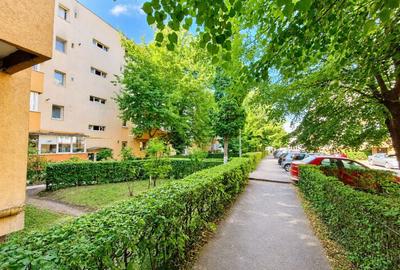 Apartament cu 2 camere decomandat în Zorilor