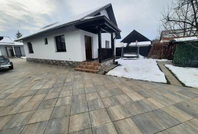 Casă cu 2 camere în Stupini - 1