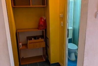 Garsoniera str.Lorena - 2