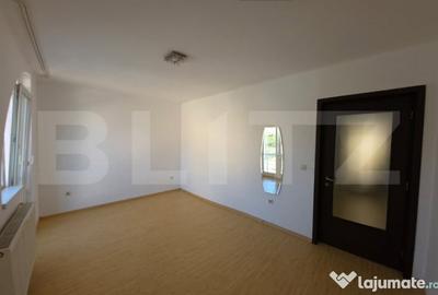 Casă cu 4 camere cu Teren 250 Mp în Central - 12