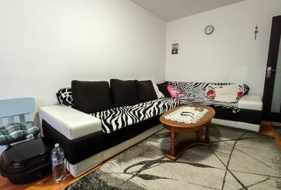 Apartament cu 3 camere decomandat, mobilat în Crângași