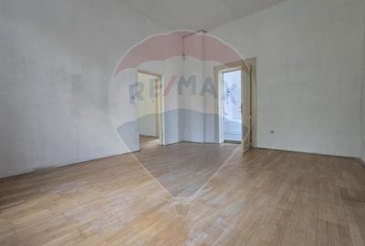 DE VANZARE Casa / Vila cu 11 camere de vanzare in zona Parcul Carol - 24