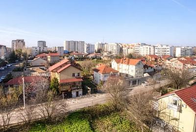 Apartament cu 2 camere decomandat în Km 5 - 8