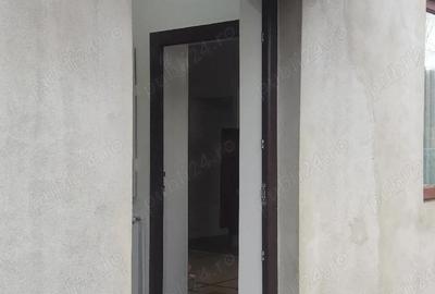 Casă cu Teren 250 Mp în Central - 10