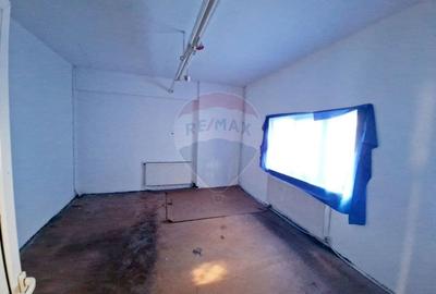 Spațiu comercial, de 327 mp, în Mărăței - 18