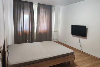 Garsonieră decomandată în Central - 2