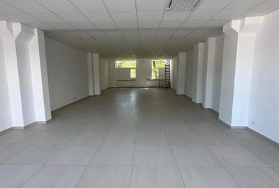 Spatiu comercial onesti zona centrala - 3