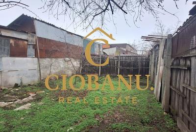 Casă cu 3 camere cu Canalizare în Central - 1