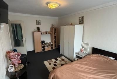 Apartament cu 3 camere decomandat în Păcurari - 1