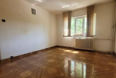 Apartament cu 3 camere semidecomandat în Inel II - 6