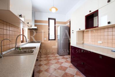 Casă cu 8 camere cu Canalizare în Floreasca - 15