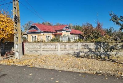 Casă cu 4 camere în Mărunței - 2