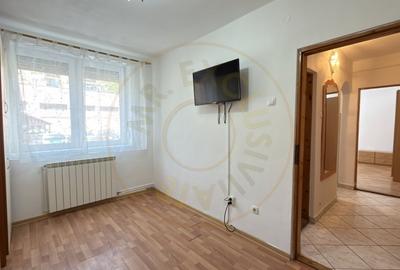Apartament cu 2 camere decomandat, mobilat în Carei - 4
