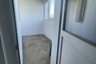 Apartament cu 3 camere semidecomandat în Gorjului - 4