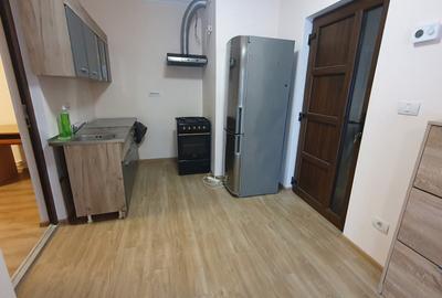 Apartament cu 3 camere semidecomandat în Pârneava - 13