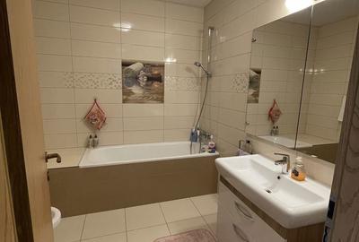 Apartament cu 3 camere decomandat în Central - 2