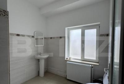 Parter cladire comerciala, 85 mp, zona centrala - 1