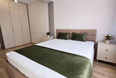 Apartament cu 2 camere decomandat, mobilat în Tractorul