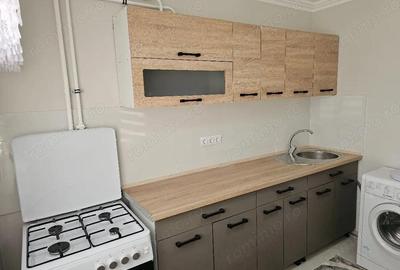Apartament cu 2 camere decomandat în Girocului