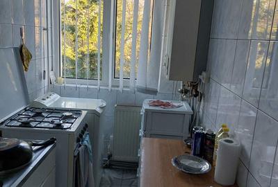 Apartament cu 3 camere semidecomandat în Central - 2