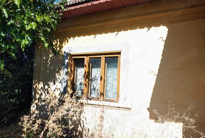 Casa de vanzare +loc +anexe - 2