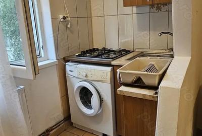 Garsonieră în zona Tractorul, cod 8232 - 3