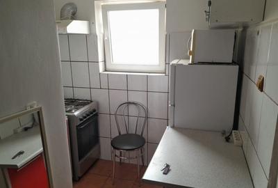 Garsonieră decomandată în 6 Vânători - 8
