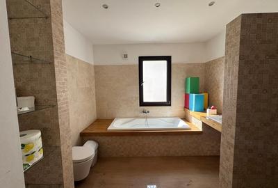 Casă individuală cu 5 camere cu Teren 300 Mp în Central - 8