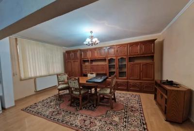 Apartament cu 4 camere decomandat în Traian - 13