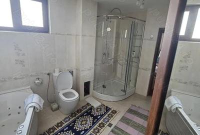 Casă cu 5 camere cu Teren 1060 Mp în Central - 3