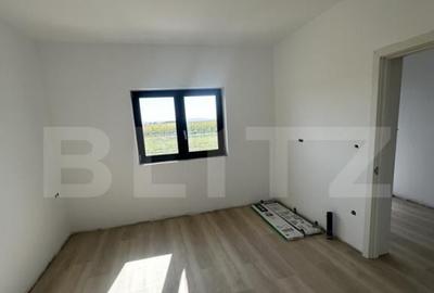 Casa de vanzare, cu 3 camere,138 mp, zona Amati - 2