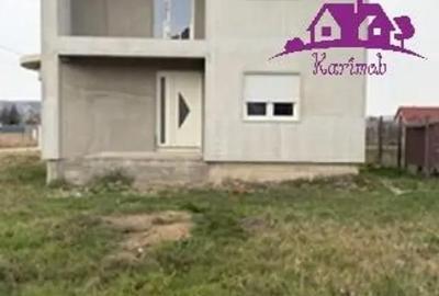 Casă cu 5 camere cu Teren 500 Mp în Oșorhei - 3