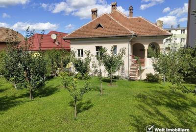 Casa de vanzare in Andrei Muresanu - zona exclusivista! - 3
