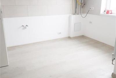 Apartament 3 camere, Tractorul, Brasov - 2