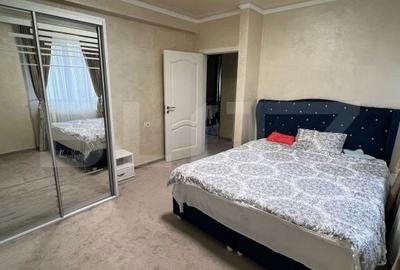 Apartament cu 3 camere decomandat în Burdujeni