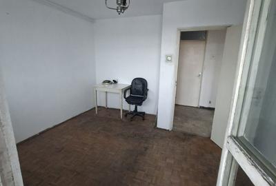 Apartament cu 2 camere decomandat în Cantemir - 9