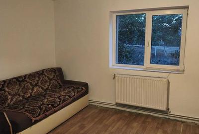 Casă cu 3 camere în Husia