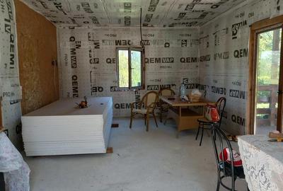 Casă cu 5 camere cu Teren 6200 Mp în Făget - 1