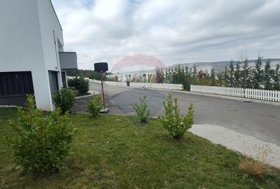 Apartament 3 camere, prima inchiriere - Zona Vivo / Urbano Panoramic - 11