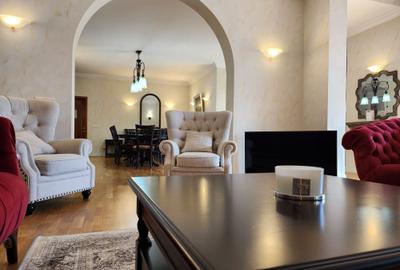 Baneasa Vila cu piscina si curte interioara Baneasa Vila cu piscina si curte interioara - 2