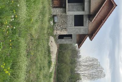 Casă cu 6 camere în Ceauru - 4