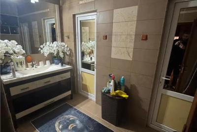 Apartament cu 3 camere decomandat în Central - 3
