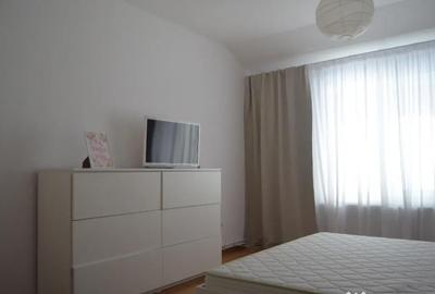 Apartament cu 3 camere decomandat în Poiana Țapului - 1