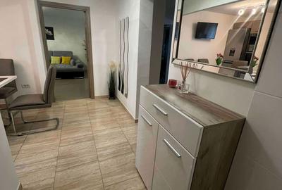 Apartament cu 3 camere decomandat în Fratelia - 6