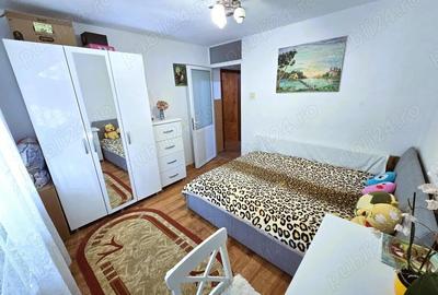 Apartament 3 camere -cartier e3 - 12