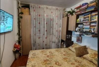 Apartament cu 3 camere semidecomandat în 13 Septembrie - 7