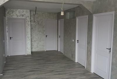 Casă cu 4 camere în Central - 6