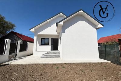 Casă individuală cu 4 camere cu Teren 220 Mp în Năvodari - 12