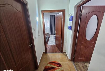 Apartament cu 3 camere semidecomandat în Central - 14